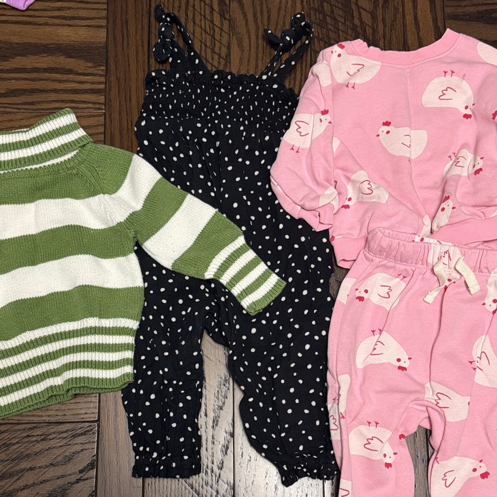 Set of 3 Old Navy 6-12M Outfits